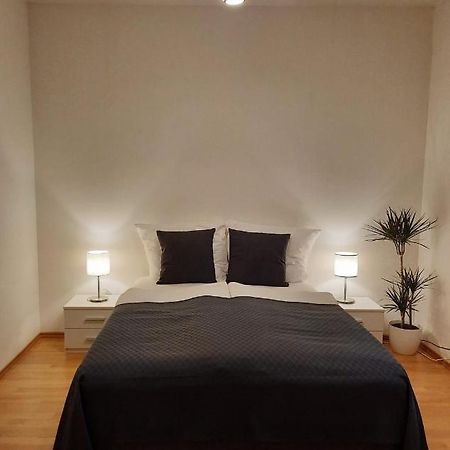 Apartment Prague-2 Rooms Free Parking Exterior photo